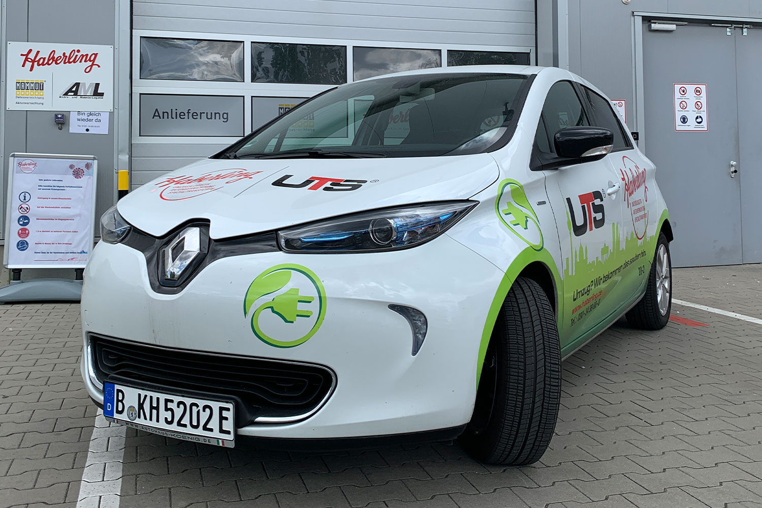 haberling umzug berlin aktenvernichtung spezialtransport firmenumzug renault zoe 1